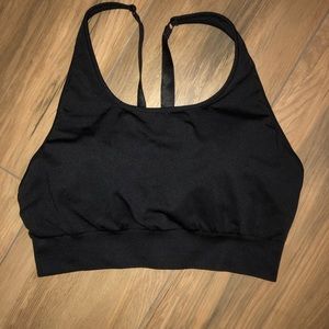 Fabletics Sports Bra (Large)
